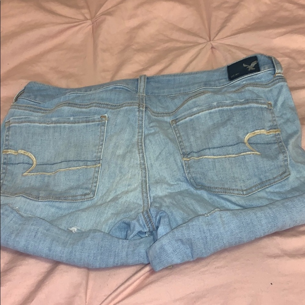 American Eagle Shorts - Picture 2 of 5